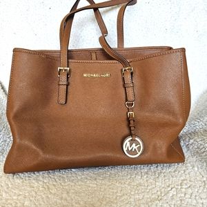 Michael Kors jet set travel saffiano leather tote